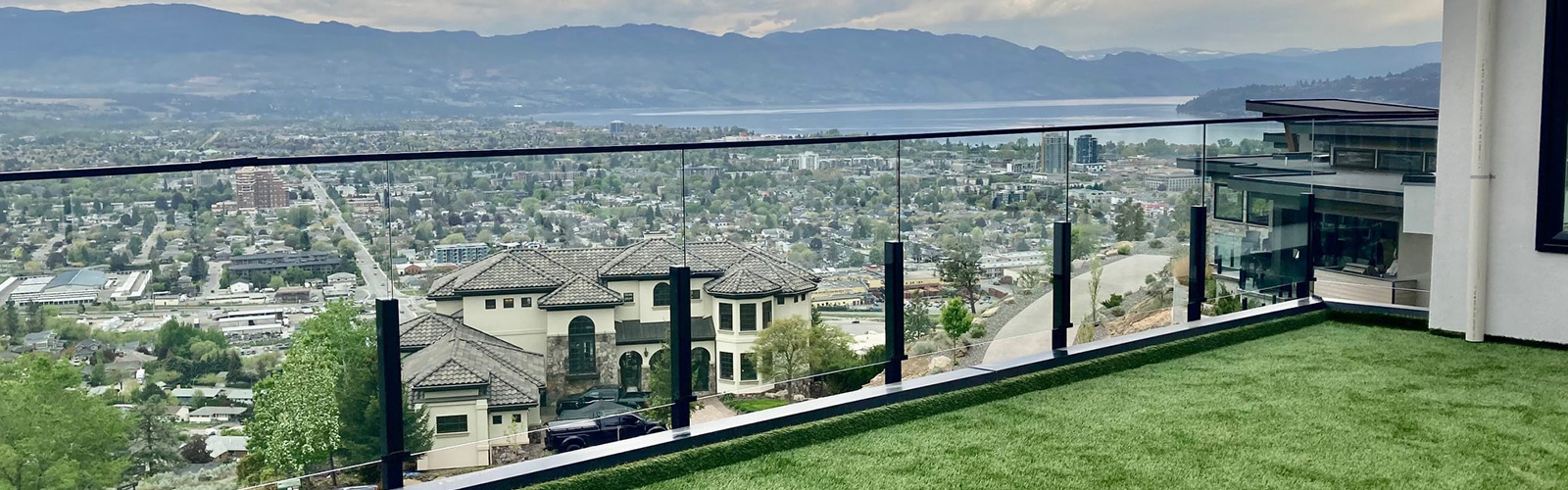 Custom Deck Railing Options in Vernon: Aluminum and Infinity Glass